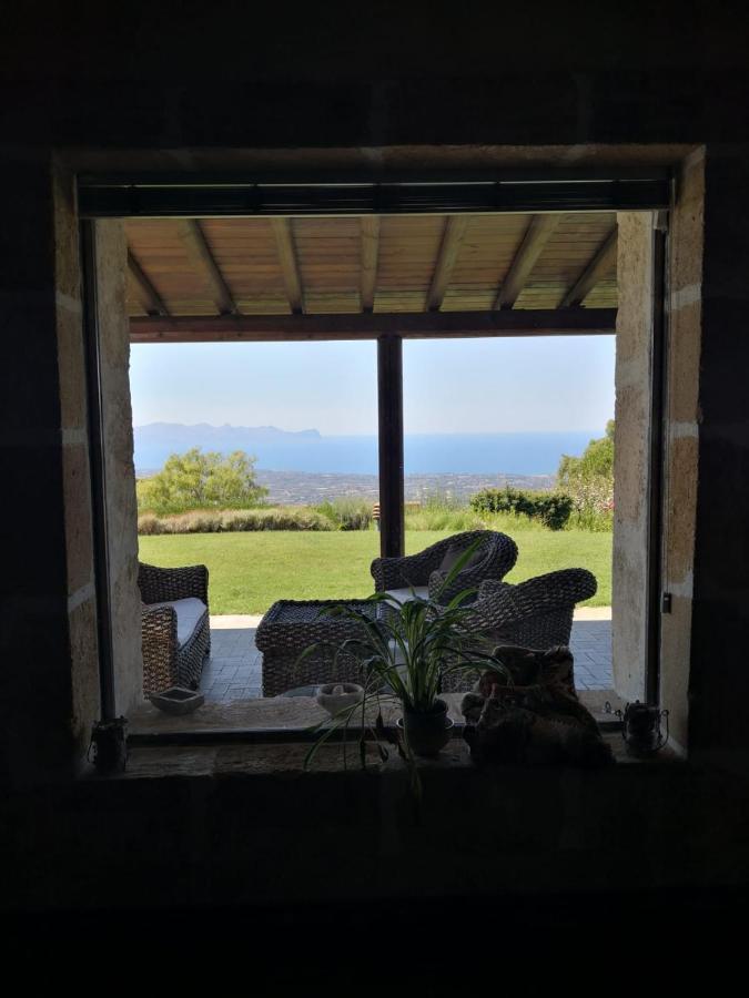 Villa Siciliana Con Piscina E Vista Panoramica Sul Mare 보르게토 외부 사진