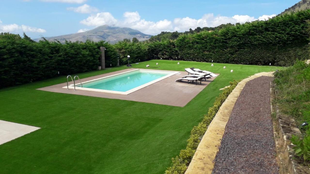 Villa Siciliana Con Piscina E Vista Panoramica Sul Mare 보르게토 외부 사진